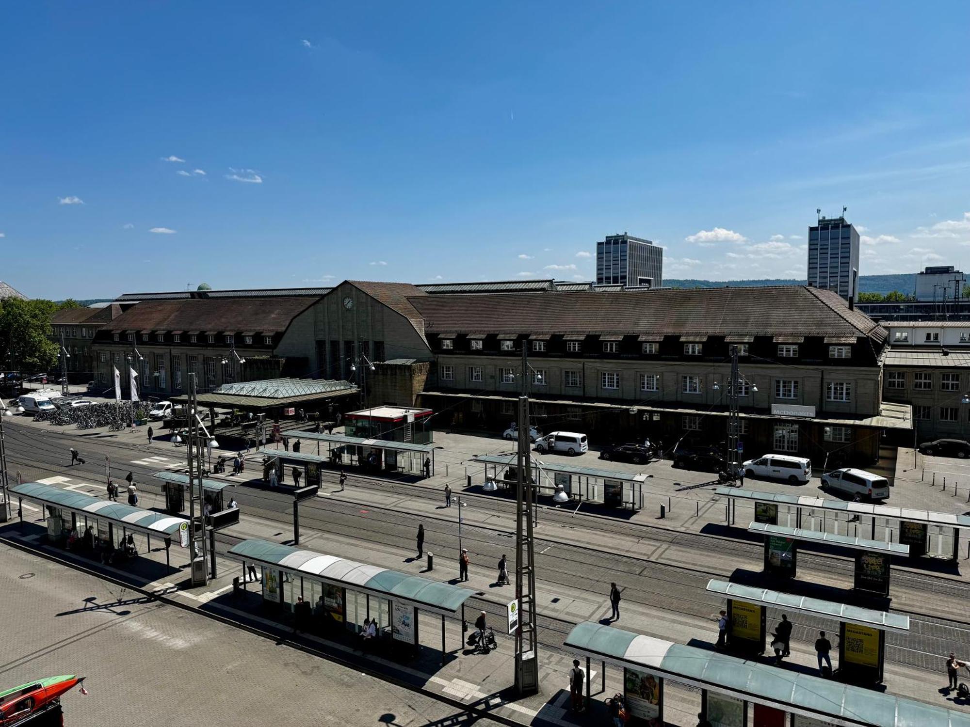 #Centralstation #130Qm Hauptbahnhof #Netflix Karlsruhe Luaran gambar